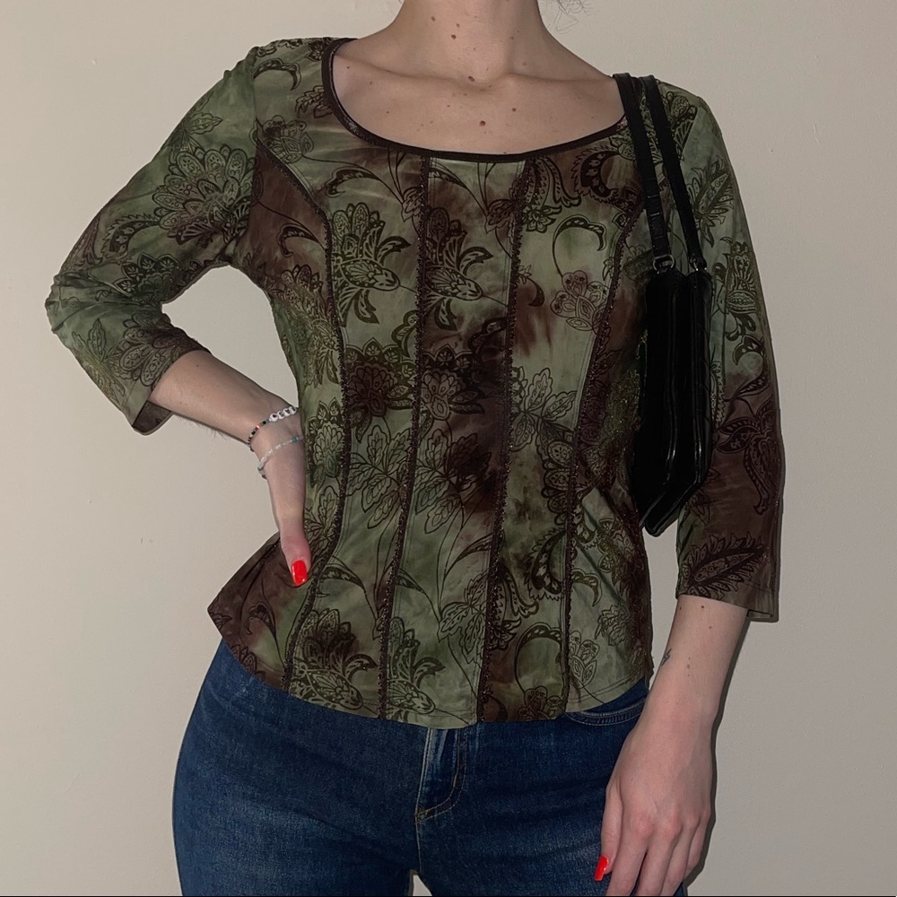 Dressbarn Y2K 3/4 sleeve Printed Velvet Top